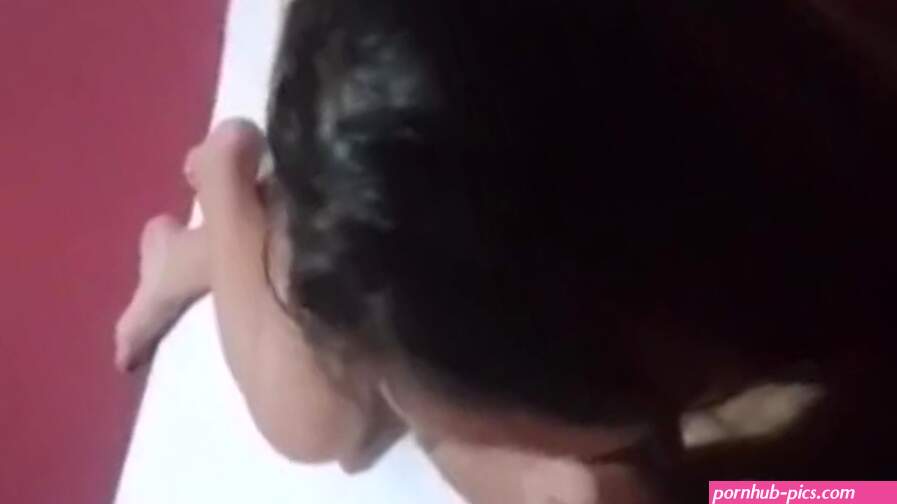 Malibog na boyfriend nagpa blowjob sa girlfriend. Girlfriend nag lollipop ng big Dick head. Vidéos Porno