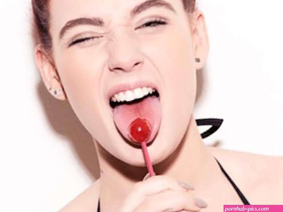 11 Blowjob Tips That Will Help You Celebrate National Lollipop Day