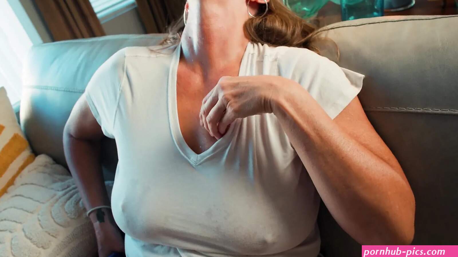 Mature MILF Fucked by BBC Vigorously: Blonde Porn feat. Addyson James