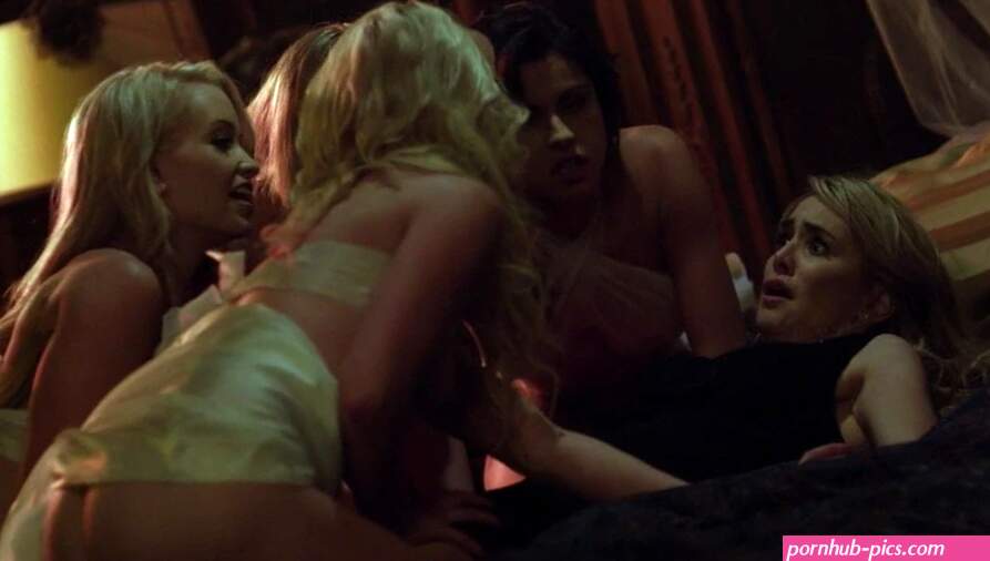Mindy Robinson Vera Nova Jennifer Starr Victoria Levine: Babe Babe Porn
