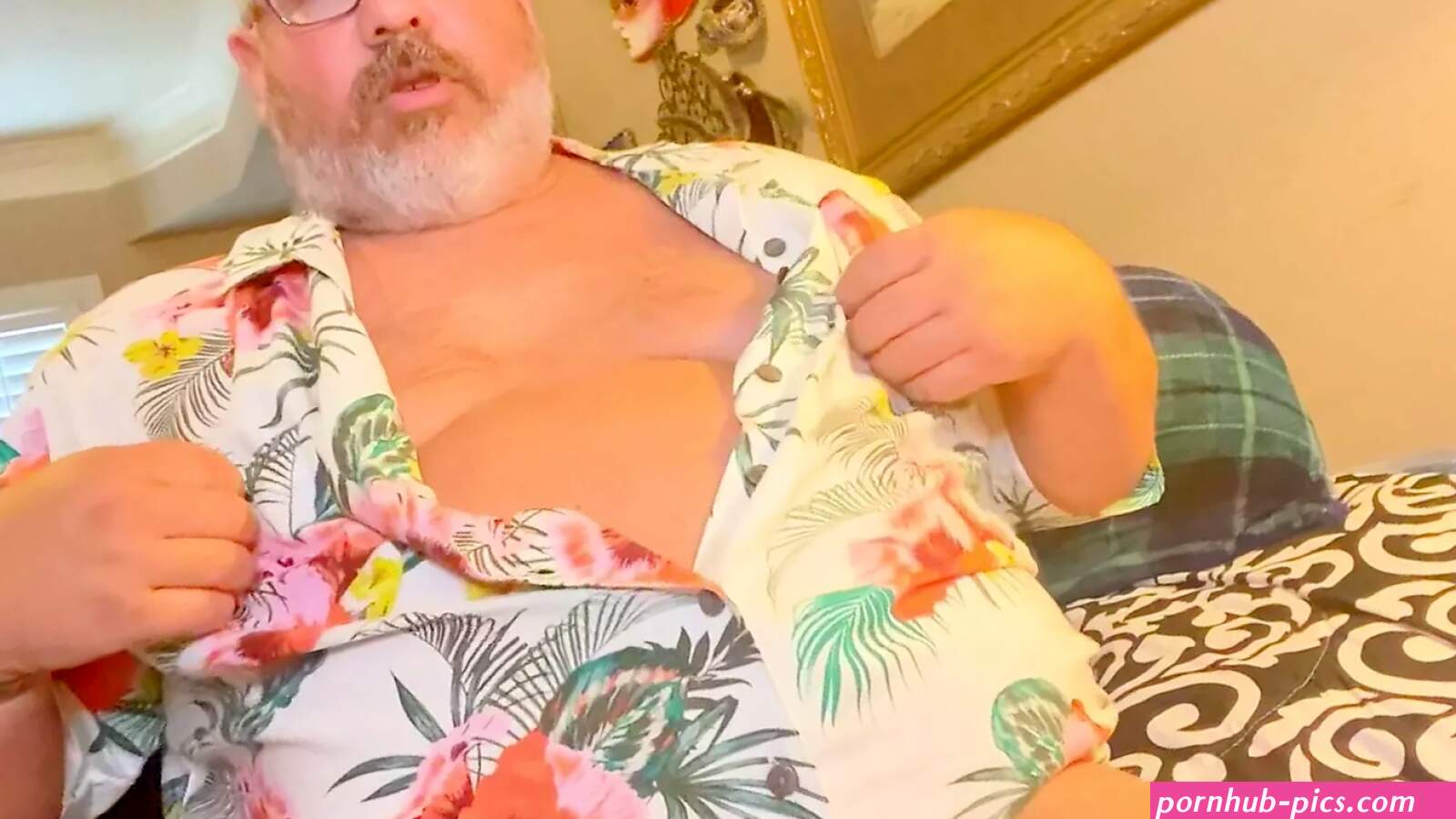 Grandpa Shoves a Dildo in His Fat Old Man Ass: Gay Porn feat. Hand-Free-Daddy-Chub by FapHouse