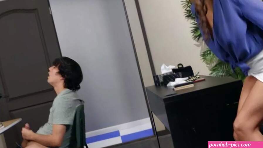 MILF has sex with student in the classroom
