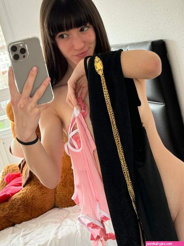 eeloiseevans eeloiseevans Nude Leaked OnlyFans Photo fapezai12