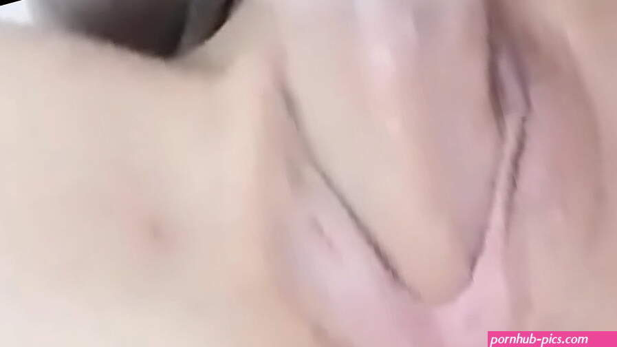 Mi amiga Luna Sofia se masturba