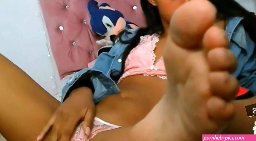 Luna Sophia 1 ft. Urcuteprincess: Amateur Latina Homemade Porn