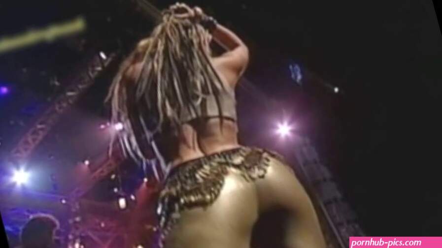 Shakira Sexy Ass Shaking slowmotion
