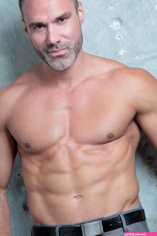 Manuel Skye estrella porno gay en Mistermale
