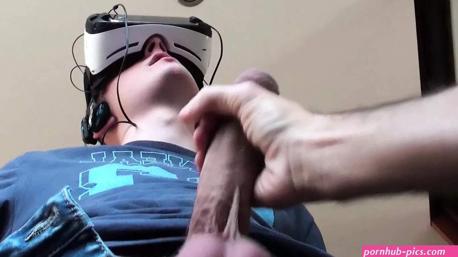First Time Teen Jerks off His Big Hard Cock on Camera: American Gay Twink Porn