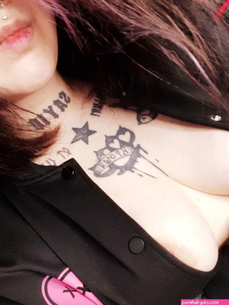Emo nudes: 15 Nude Pics