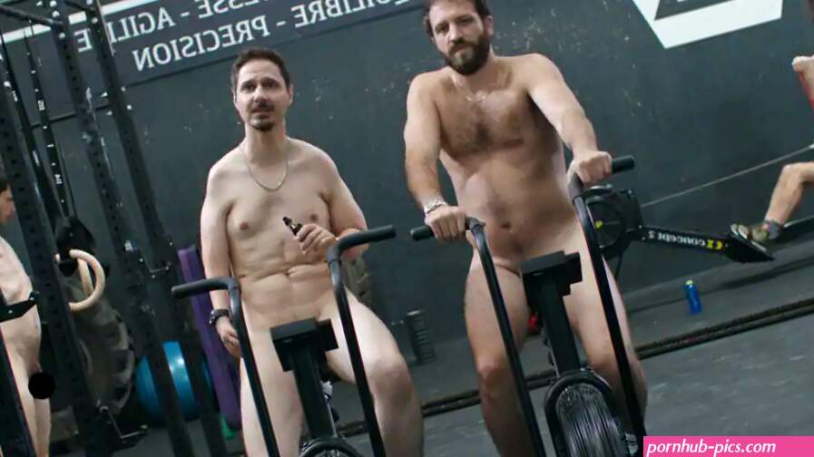 Would forced nudity solve our body image problems?