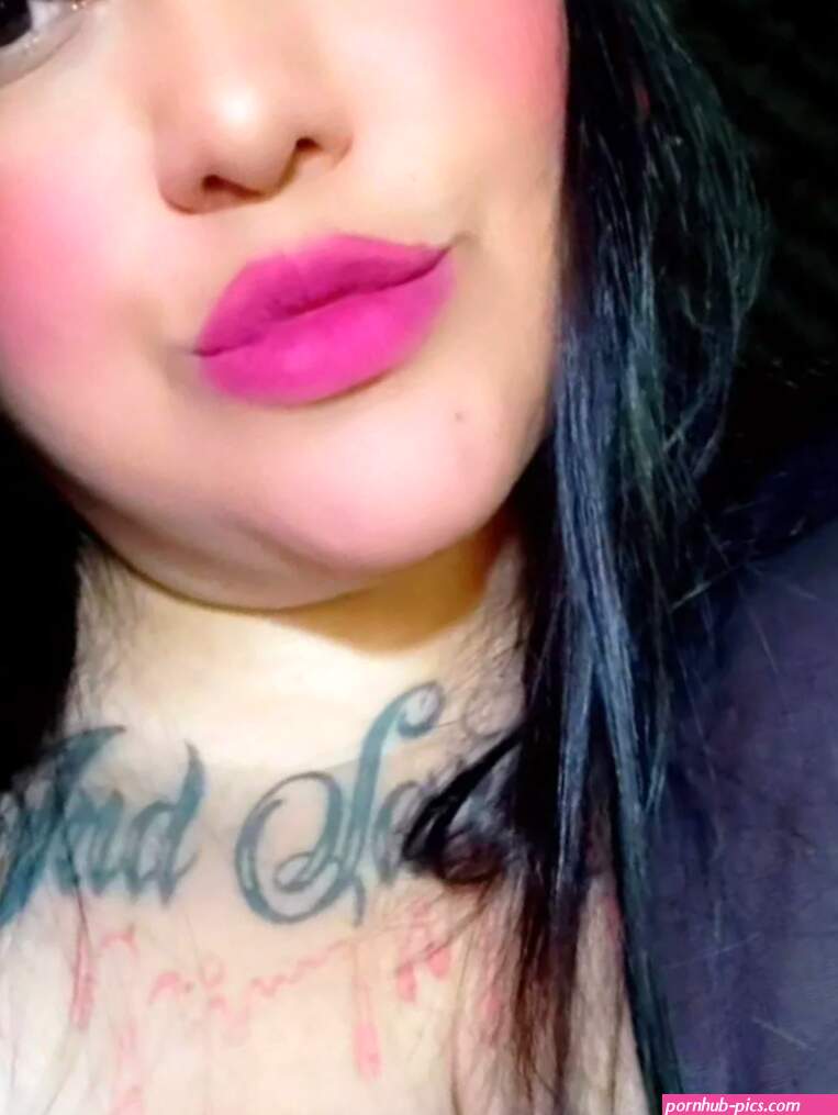 sexysophiaax nude on live cam from Stripchat