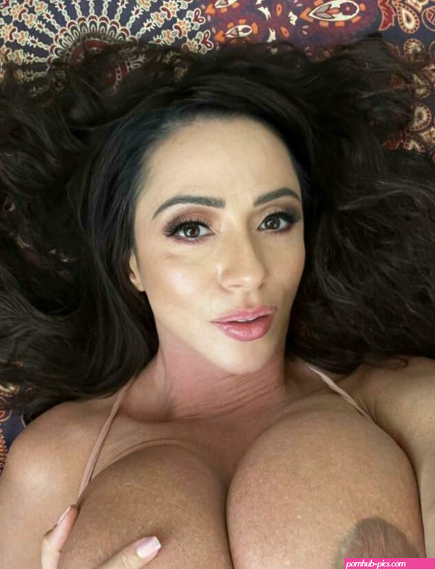 Ariella Ferrera ariellaferrera ariellaferreraofficial