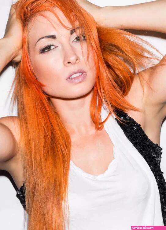 Becky Lynch Nude OnlyFans Leak Picture SUV0i68la5