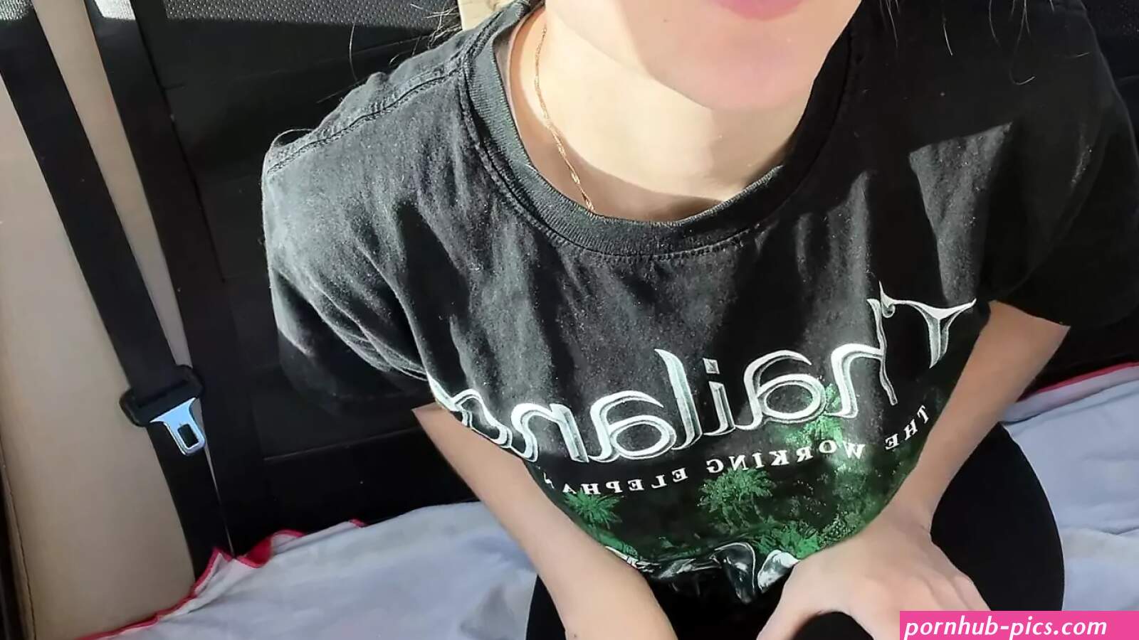 Ücretsiz Squirt in Car Porno Videolar!