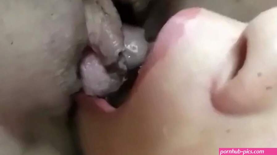 Squirt in mouth