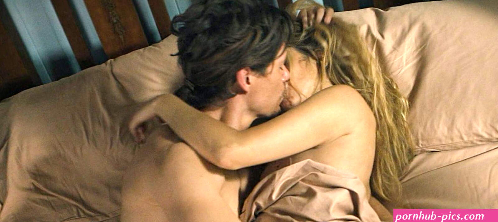 Teresa Palmer Nude And Sex Scenes in The Last Anniversary