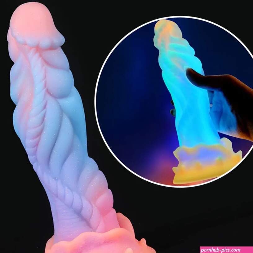 DildosDongs Luminous Dildos Dragon Dildo Penile Silicone Glowing Monster Anal Plug Buttplug Masajeador Femenino Juguete Sexual 230719 De 1119