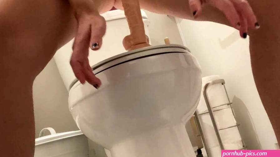 Pissing before riding my dildo-- free nudes on onlyfans!!