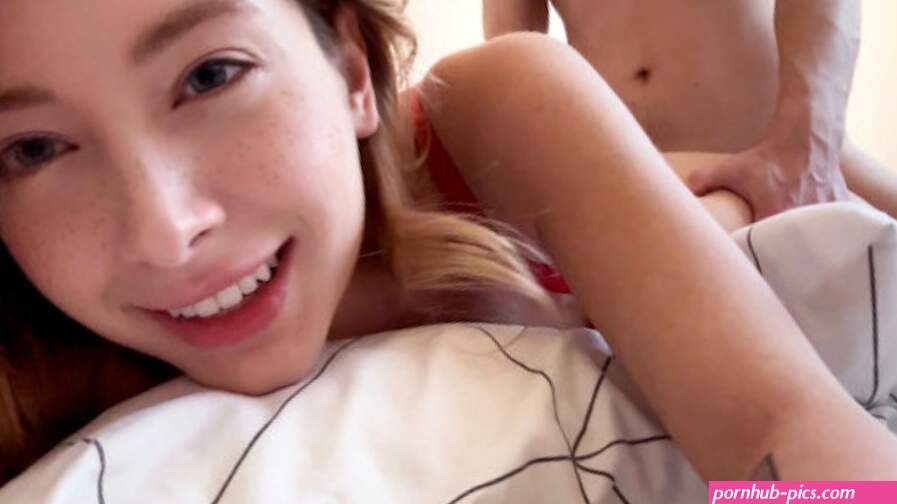 Creampied my best friends horny girlfriend while he was away