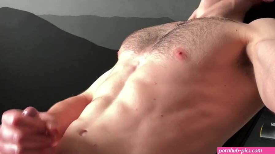 Quick afternoon jerk off I cum so much!