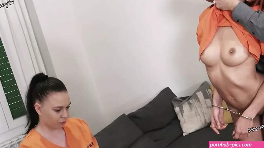 Lesbian Anal Cuckold feat. Keira Flow