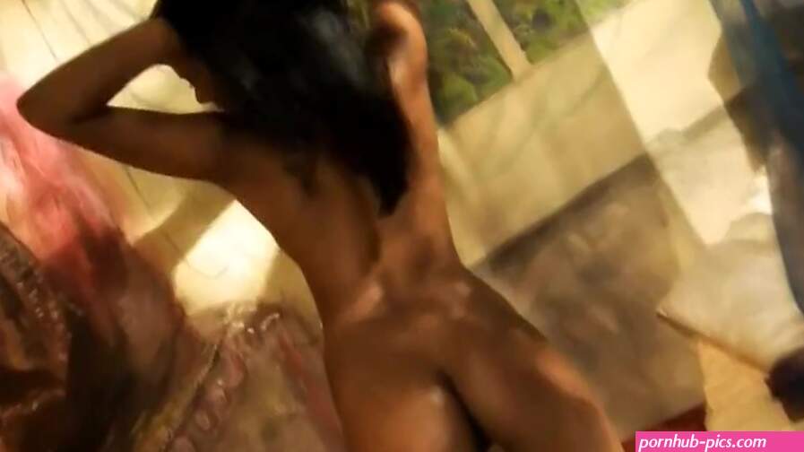 Indian Actress Getting Naked On Film
