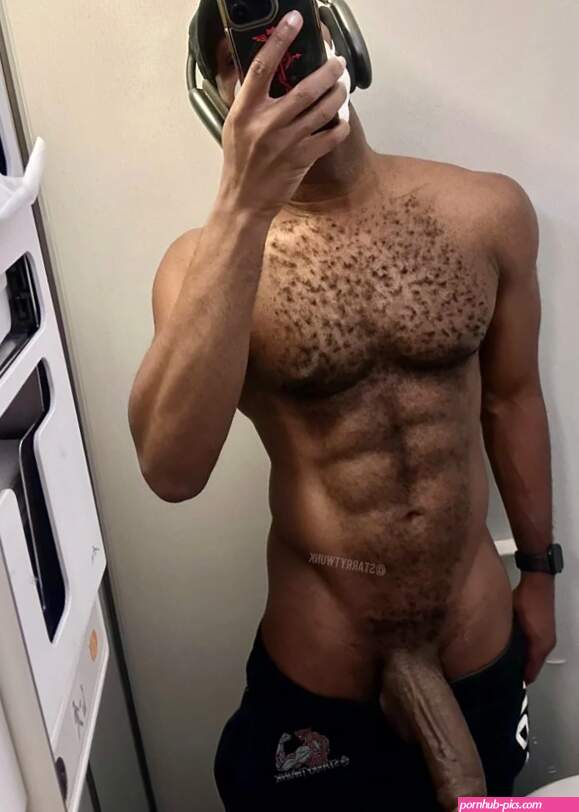 Starry Twunk gay porn star from AndoliniXXL
