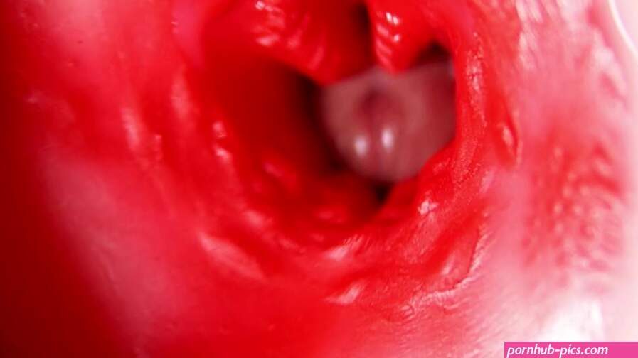 This beautiful pussy is pulsating and squeezing my cock! Camera inside the hole!