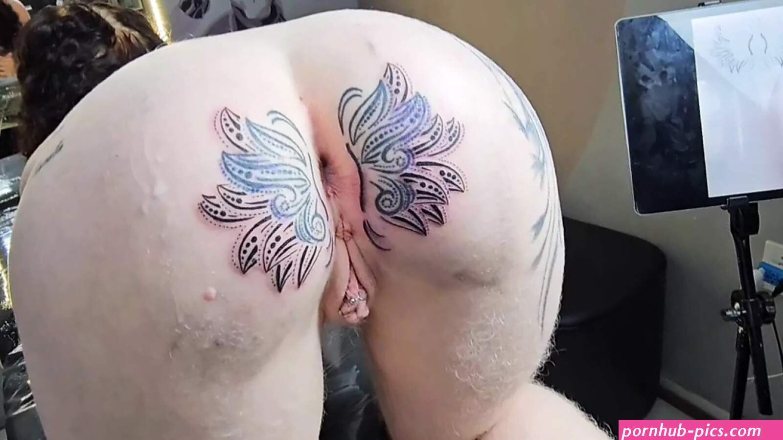 Tatouage Anal Porn Videos