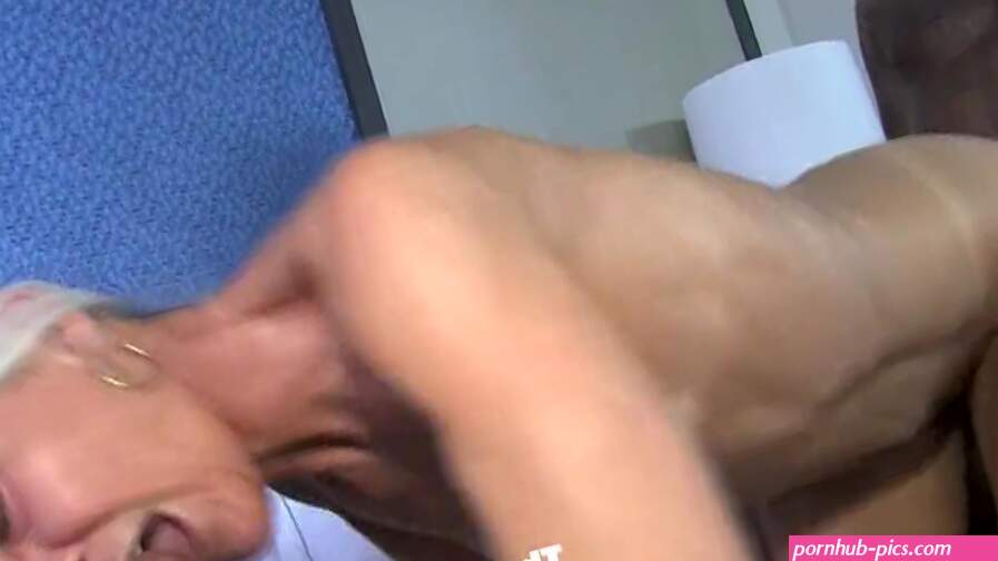 granny milf leilani lei takes bbc threesome