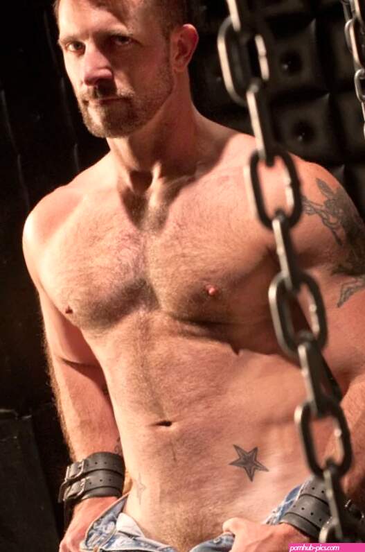 Morgan Black gay porn star from Darkcruising