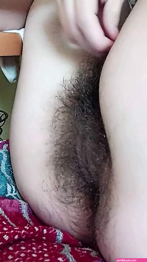 Big pussy lips bush Porno Videos