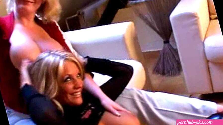 Lesbians Big Natural Tits MILFs: Big Tits Big Ass Blonde Porn