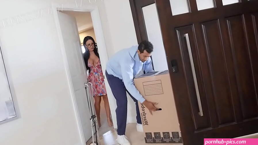Shes Nothing Butt Gamer Anal Trouble.Jennifer White Coco Lovelock Brazzers stream full from www.disk