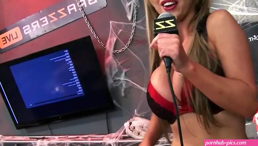BRAZZERS LIVE 29 NIGHTMARE ON ASS STREET