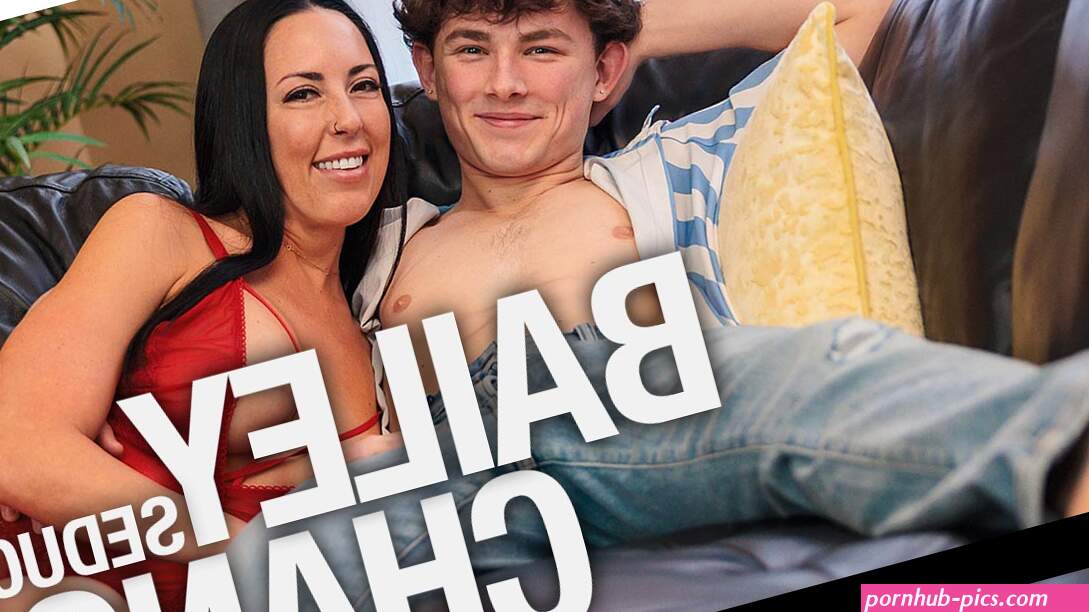 Hot College Fucks: Freshman CHANCE TATUM Seduced by Bailey Vibes