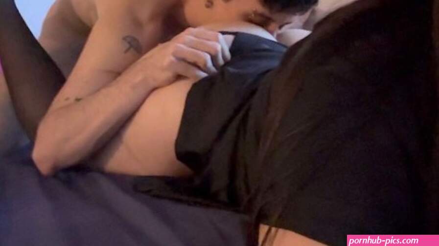 Cojo rico con mi novia hasta acabarle en la conchita