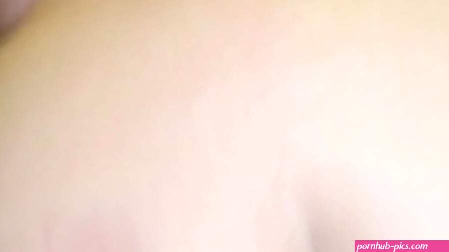Blonde amatuer PAWG gets cumshot on big ass Porn Videos