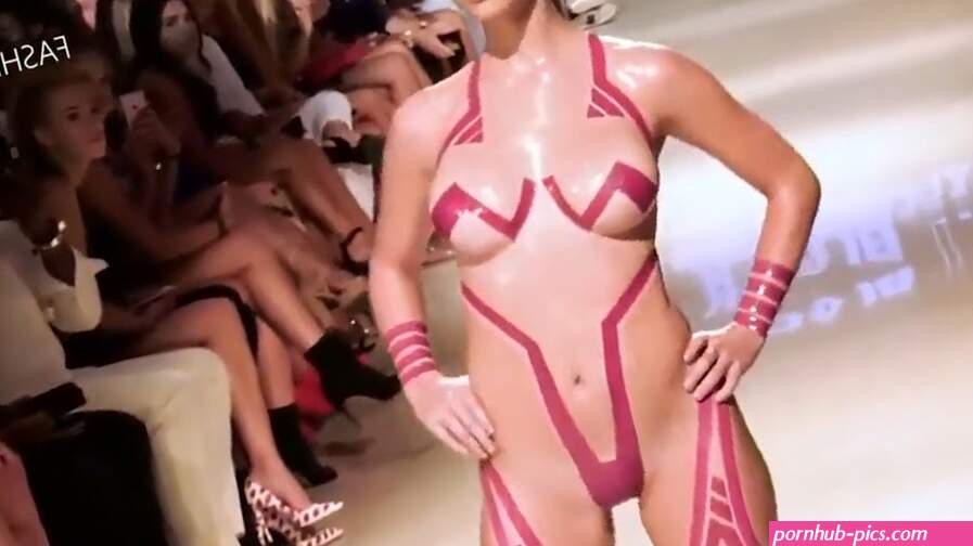 Black Tape Fashion Show 2020