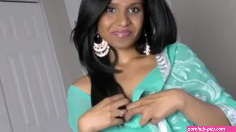 Horny Lily Tamil hot talk to get u up-EnglishTamil
