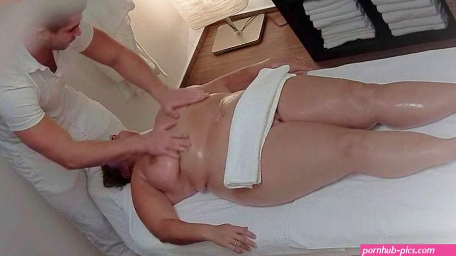 MILF Masseur Porn Videos