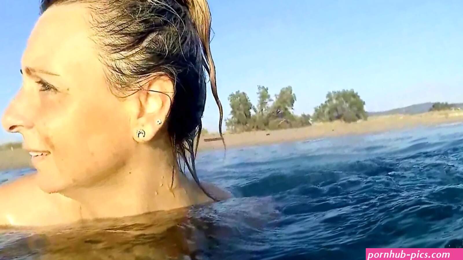 Video porno mia moglie al mare 720p HD gratis 2026