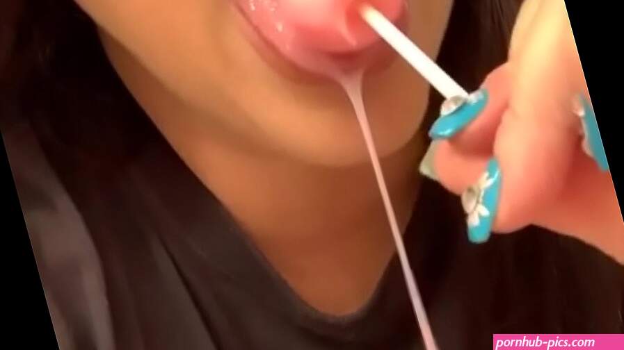 Marcy Diamond giving sloppy blowjob to lollipop with tons of spit