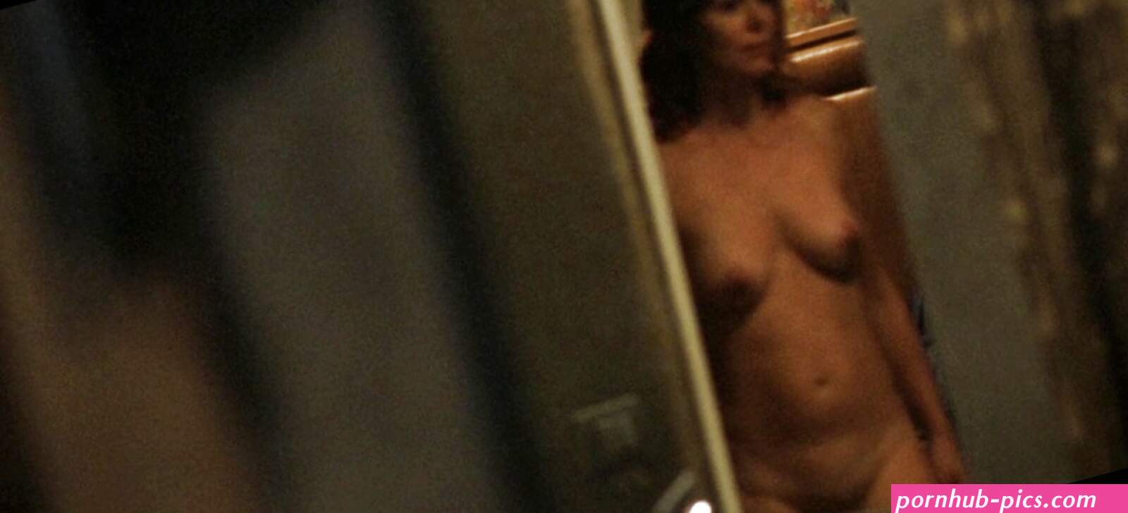 Naked Barbora Bobulova in I nostri ragazzi ANCENSORED