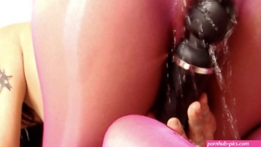 SQUIRTING GUSHING PUSSY IN PANTYHOSE