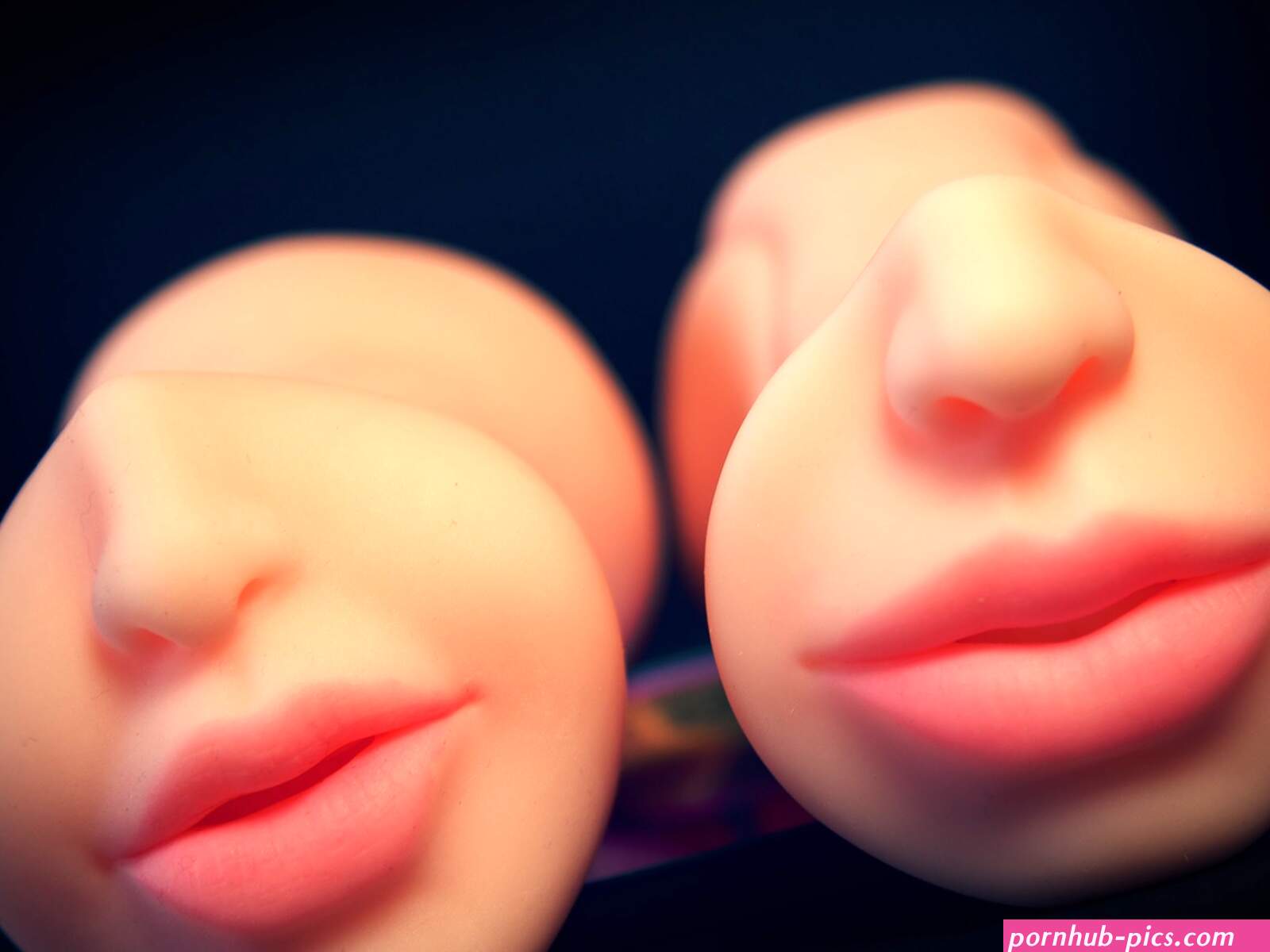 Nupu 3 Pussy Lips en Nupu 3 Sujiman