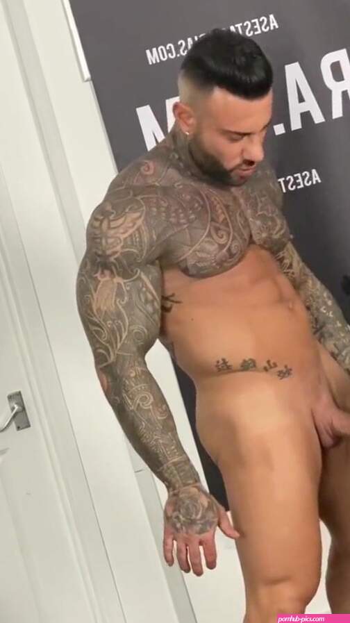 cris galera oficial onlyfans leaked 2 photos