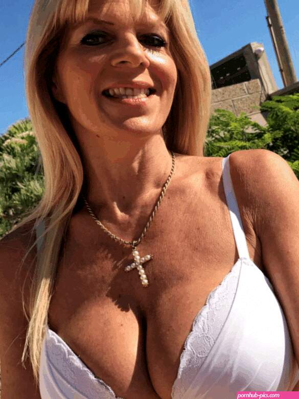 Kim Holland: Haar leven films en naaktfotos door de jaren heen