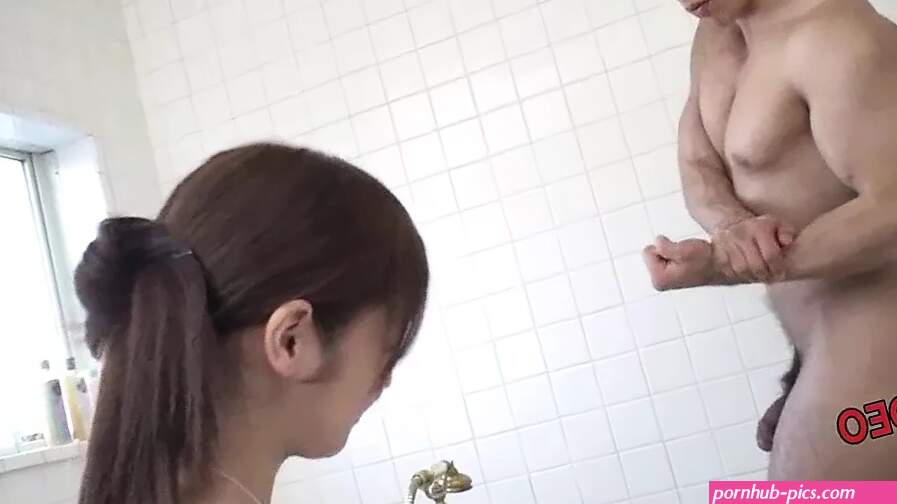 Rei Mizuna Japanse zoete pijpbeurt leidt tot stomende harde seks hartstochtelijk
