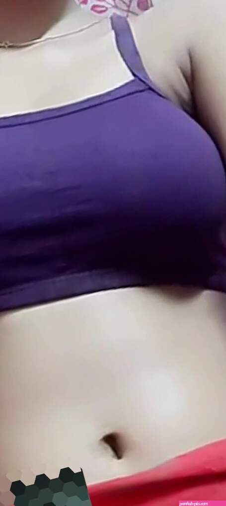 India Desi meisjes seksvideo met desi hot girl desi hot girl door Desi sex videos viral: Grote natuurlijke tieten Huisgemaakte Solo Naakt Amateur Porno Video